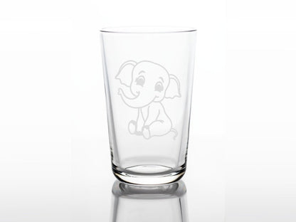 Personalisiertes Kinderglas mit Namen und Elefant | Trinkglas mit Gravur - Prami's