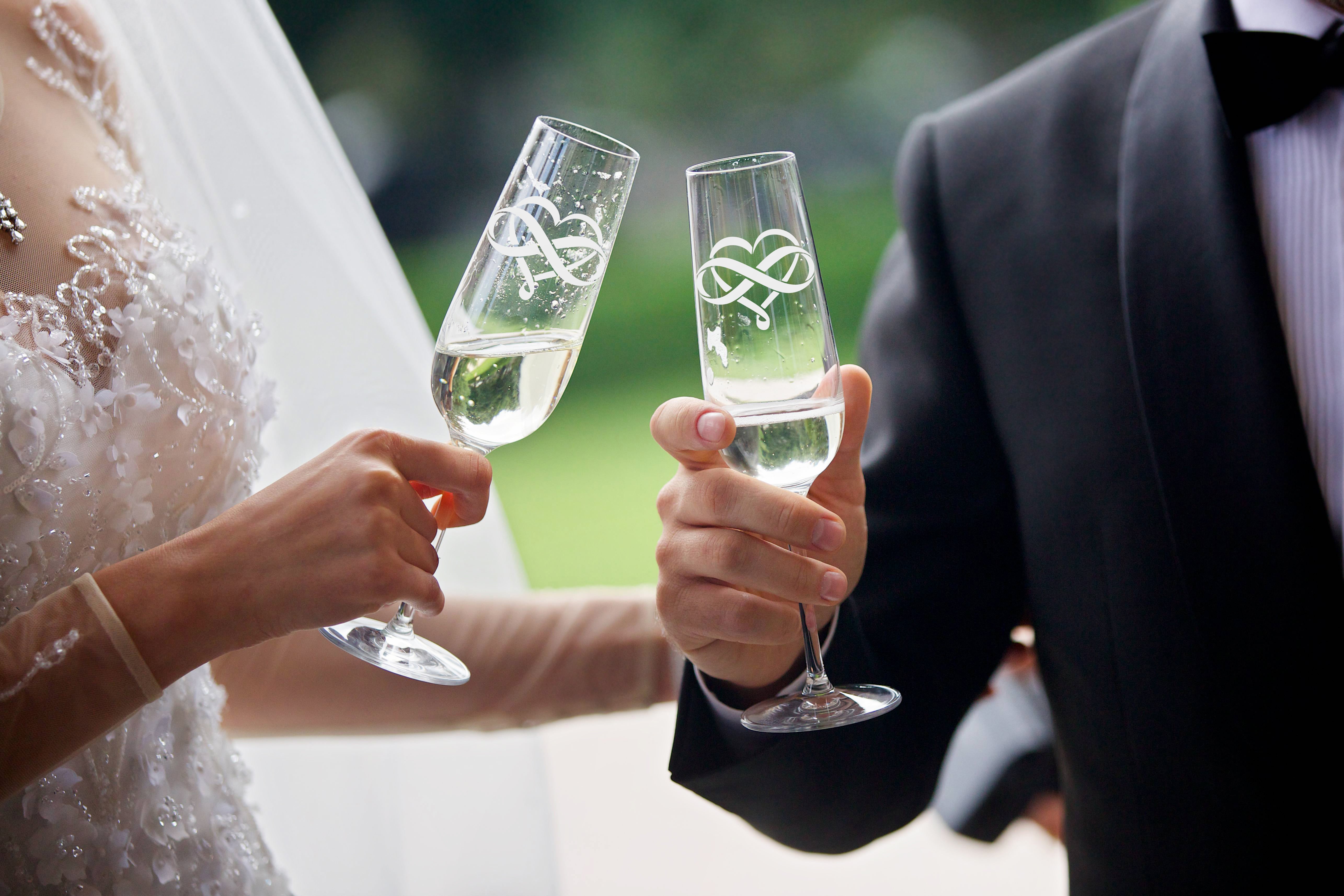 Sektgläser mit Gravur zur Hochzeit