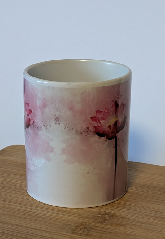 Bedruckte Kaffeetasse mit Aquarell Blumen Motiv