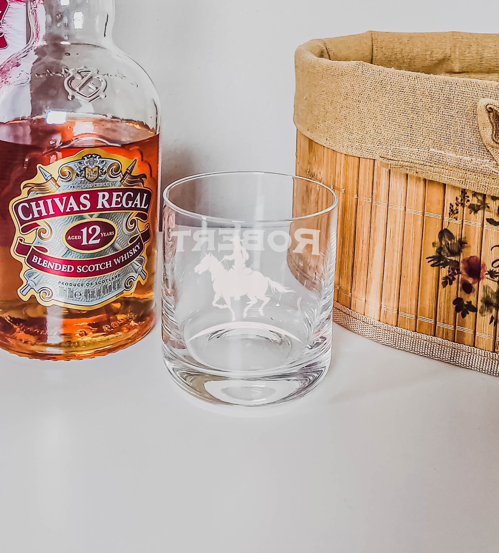 Personalisiertes Whiskyglas mit Name und Cowboy | Whisky Glas mit Gravur.