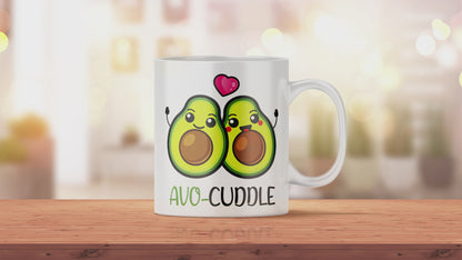 Avocado Tasse "Avocuddle" | Bedrucktes Haferl aus Keramik