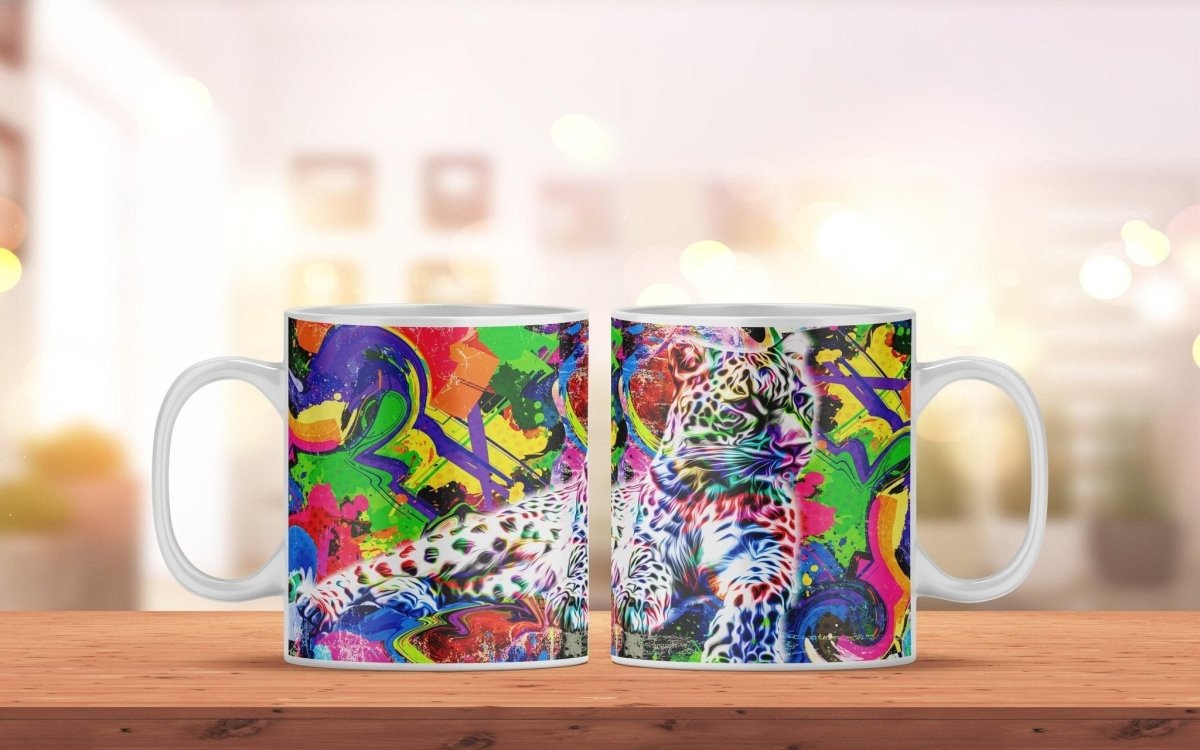 Bedruckte Kaffeetasse Leopard mit abstraktem Neon Motiv | Tasse aus Keramik - Prami's