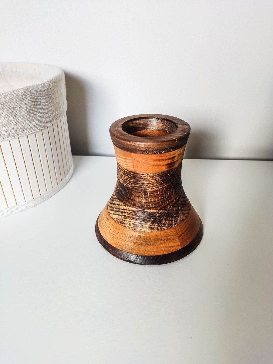 Design Vase für Kunstblumen aus Holz | Holzdekoration aus Massivholz - Prami's