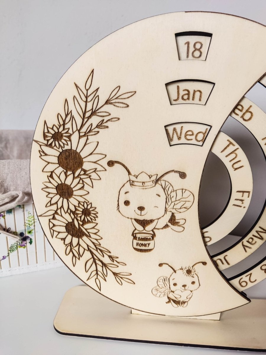 Ewiger Kalender aus Holz "Biene" | Nachhaltiger Dauerkalender aus Holz - Prami's