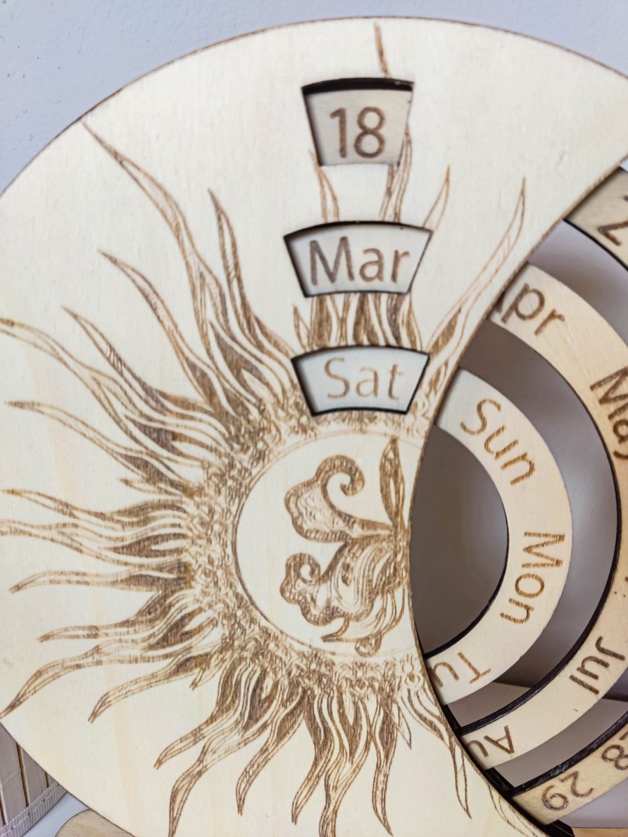 Ewiger Kalender "Sonne" aus Holz | Nachhaltiger Dauerkalender - Prami's