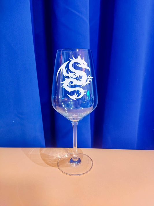 Personalisiertes Weinglas mit Drachen Gravur und Wunschnamen - Longdrinkglas auch verfügbar - Prami's
