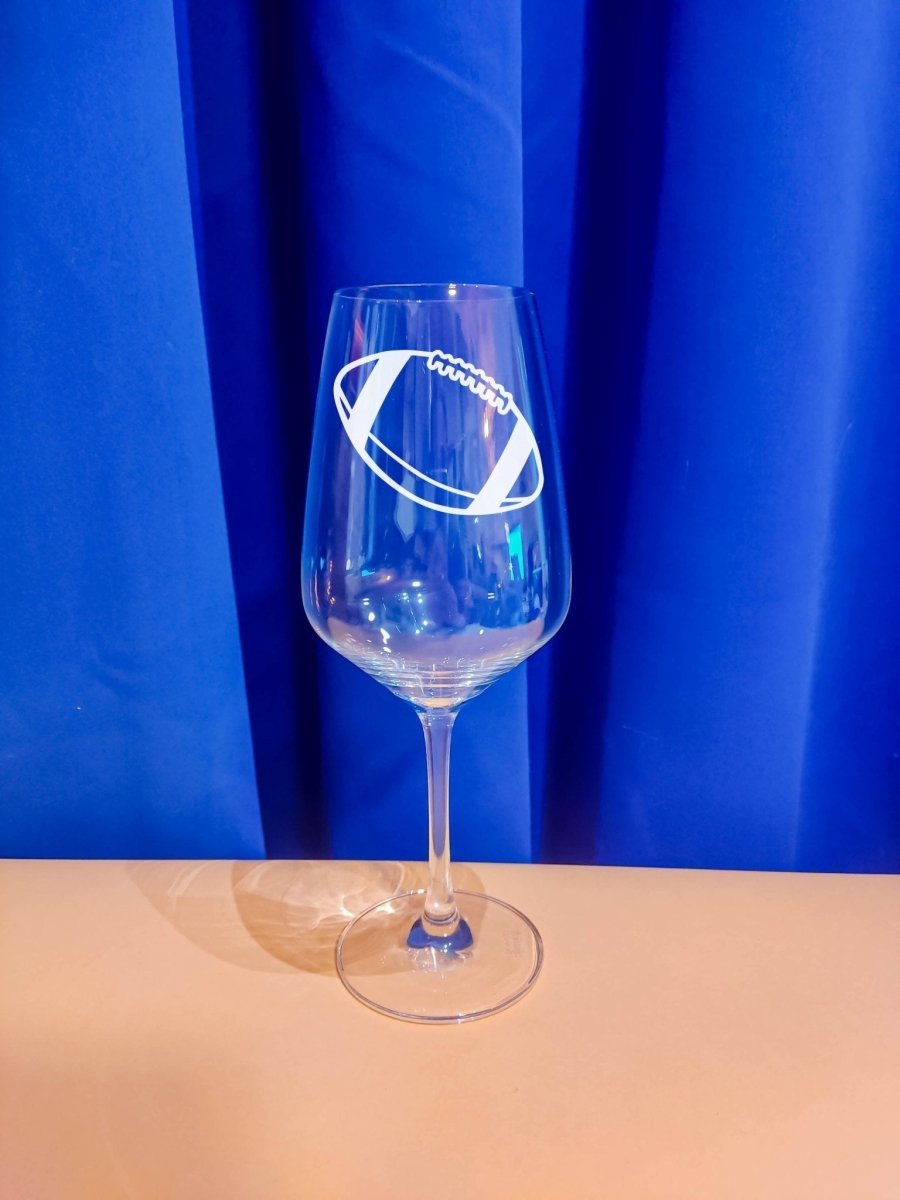 Personalisiertes Weinglas mit Name und American Football | Longdrink Glas mit Gravur - Prami's