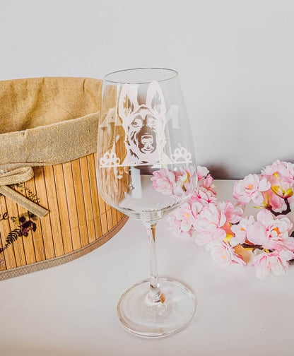 Personalisiertes Weinglas mit Name und Deutschem Schäferhund Motiv | Longdrink Glas mit Gravur - Prami's