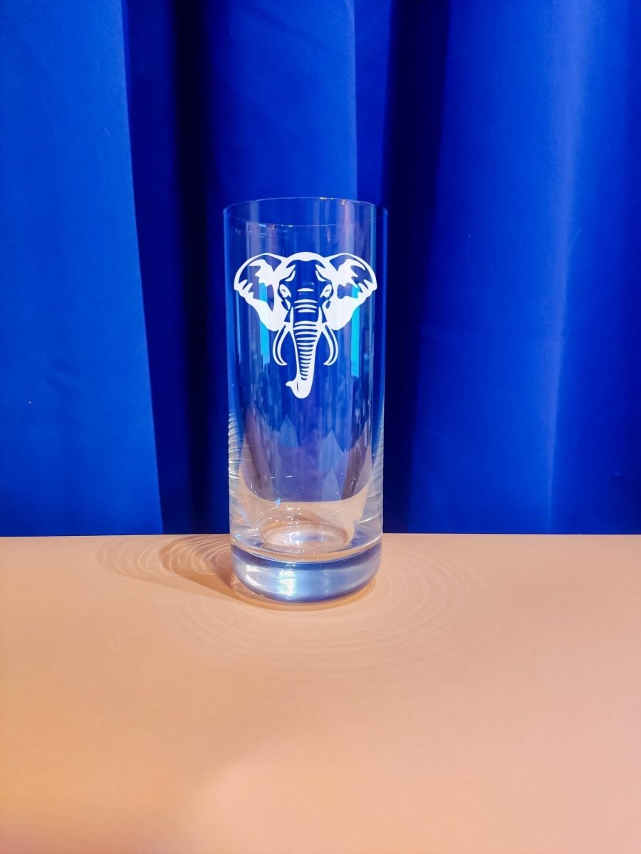 Personalisiertes Weinglas mit Name und Elefant | Longdrink Glas mit Gravur - Prami's