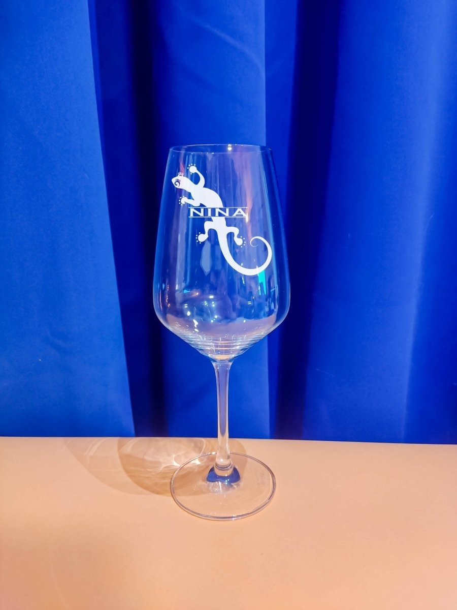 Personalisiertes Weinglas mit Name und Gecko | Longdrinkglas mit Gravur - Prami's