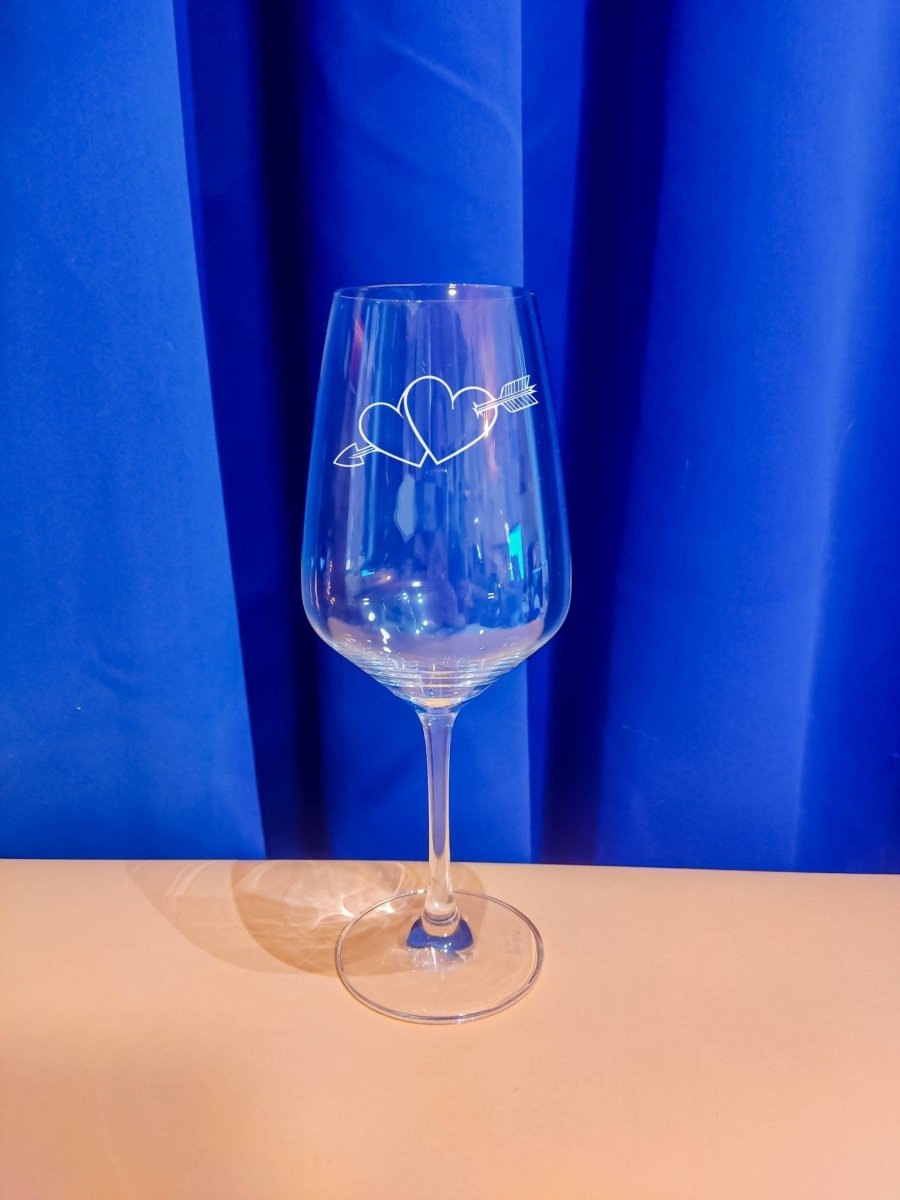 Personalisiertes Weinglas mit Name und Herzen Motiv | Longdrink Glas mit Gravur - Prami's