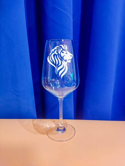 Personalisiertes Weinglas mit Name und Löwe | Longdrink Glas mit Gravur - Prami's