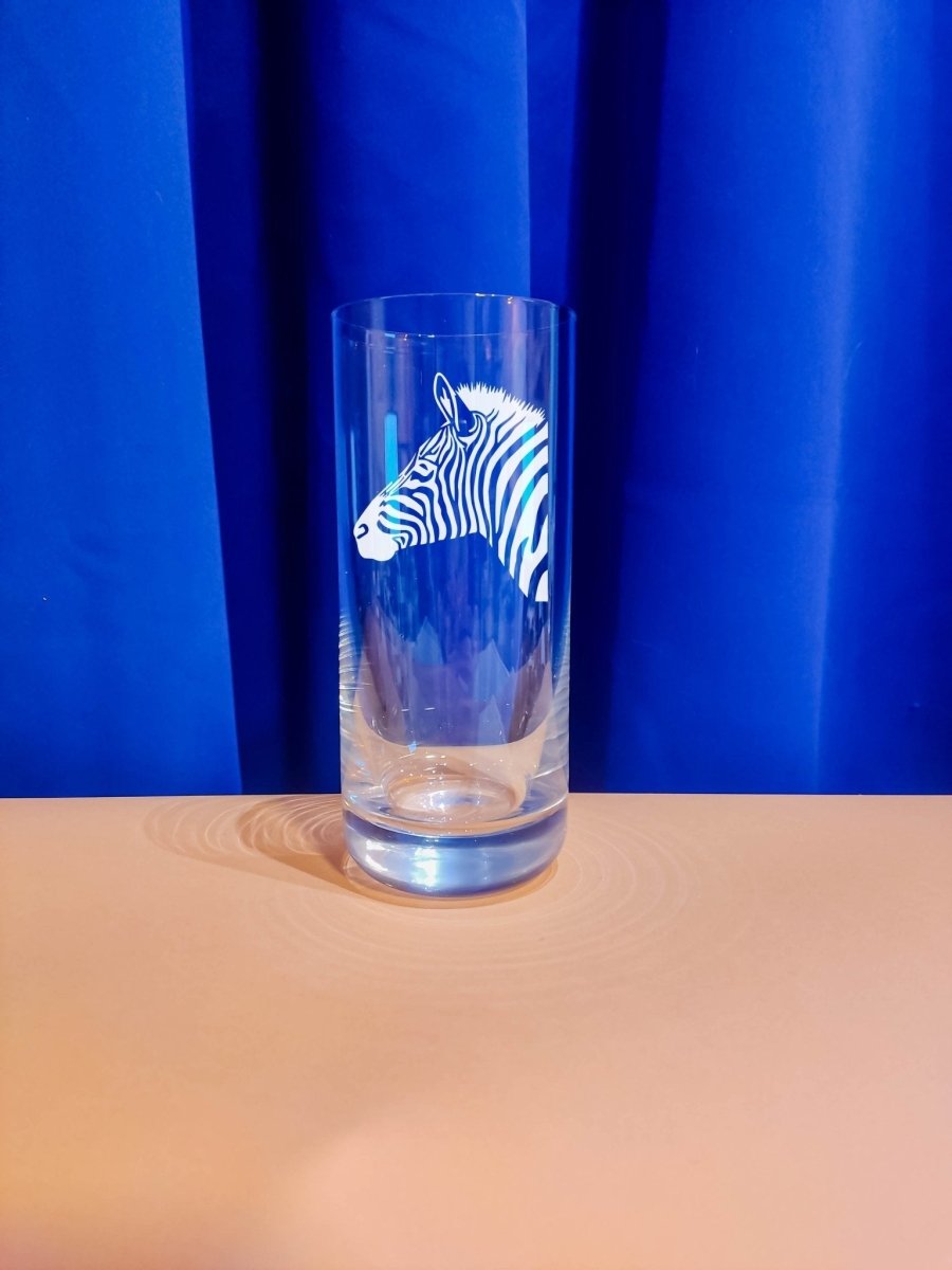 Personalisiertes Weinglas mit Name und Zebra | Longdrink Glas mit Gravur - Prami's