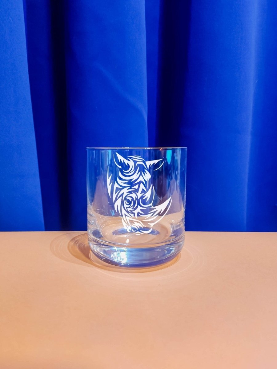 Personalisiertes Whiskyglas mit Nashorn-Motiv und Wunschnamen - Prami's