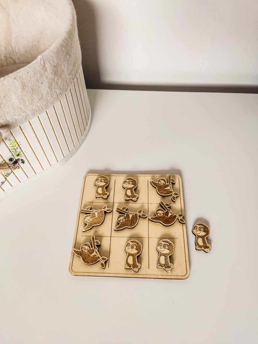 Tic Tac Toe Spiel "Faultier" aus Holz | Brettspiel mit süßen Faultier Figuren | Holzspiele für Familie - Prami's