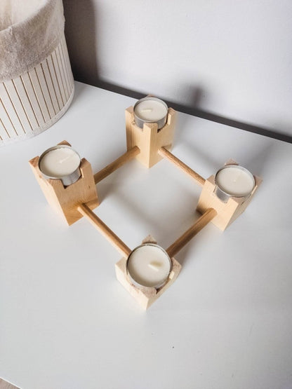 Zirben Teelichthalter für 4 Teelichter | Zirben Burg | Holzdekoration für Kerzen aus Massivholz - Prami's